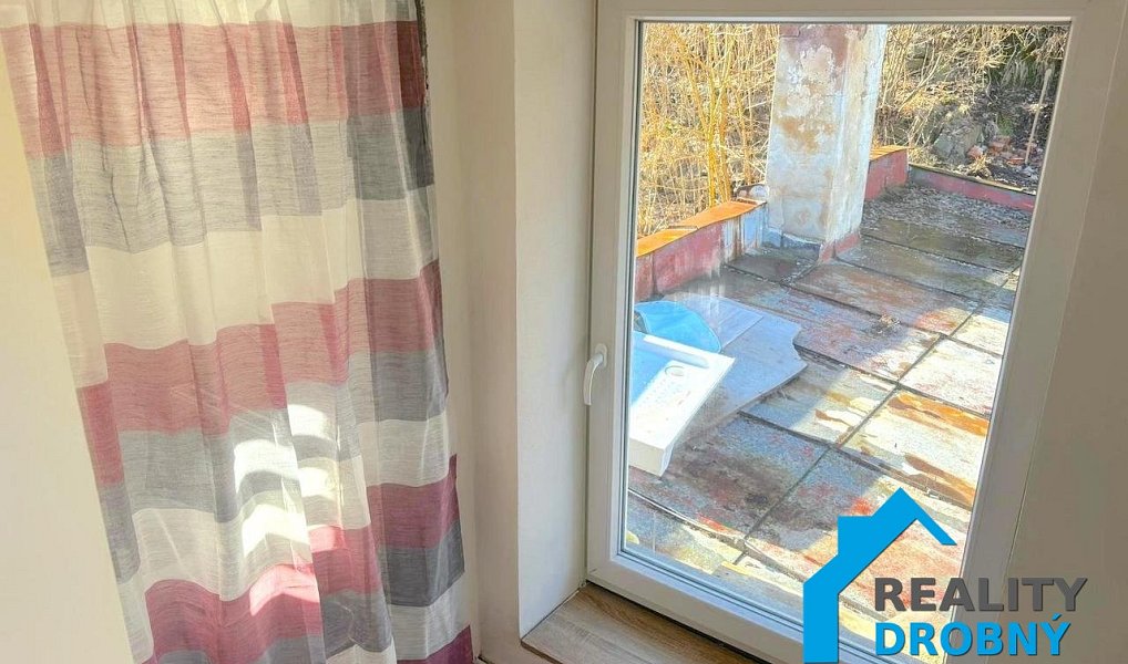 Prodej nájemního domu, činžáku 290 m², Mimoň – náhled fotky 12
