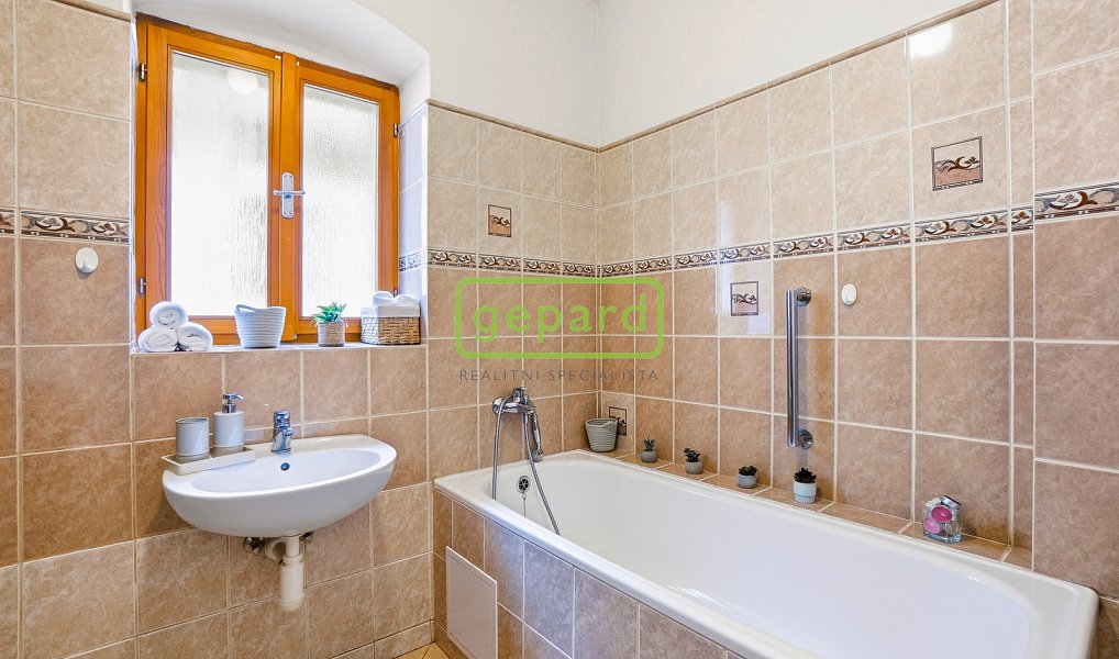 Prodej domu 153 m² s pozemkem 1 396 m², Kryry – náhled fotky 18