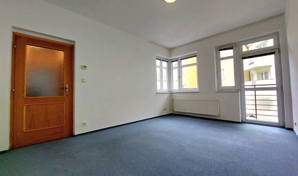 Pronájem bytu 1+1 40 m², Hradec Králové – náhled fotky 4