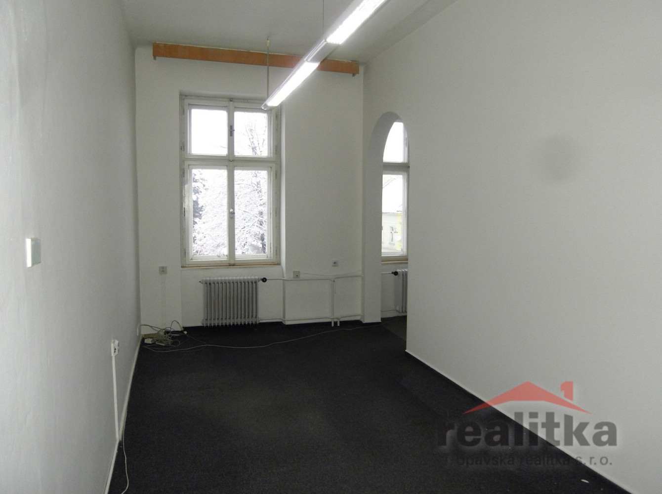 Pronájem kanceláře 220 m² – fotografie 4