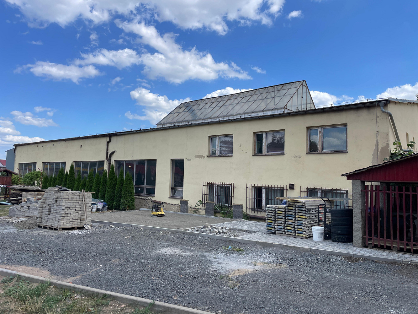 Pronájem skladovacích prostor 1 100 m² – fotografie 2