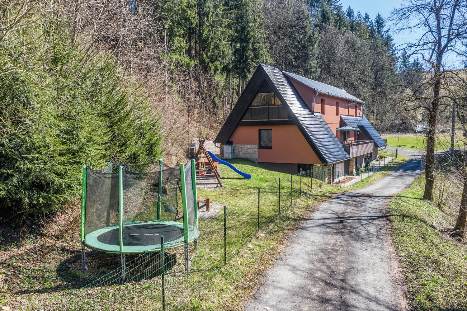 Prodej domu 300 m² s pozemkem 4 332 m² – fotografie 3