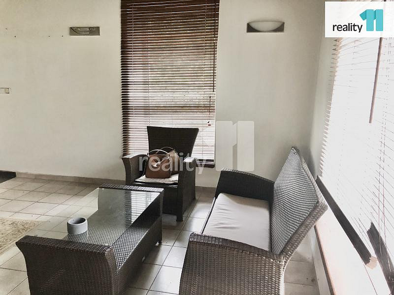 Pronájem domu 80 m² s pozemkem 296 m² — photo 2