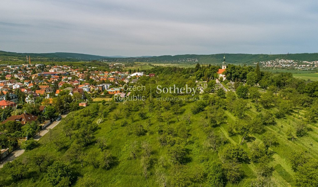Prodej stavebního pozemku 1 204 m², Praha – náhled fotky 14