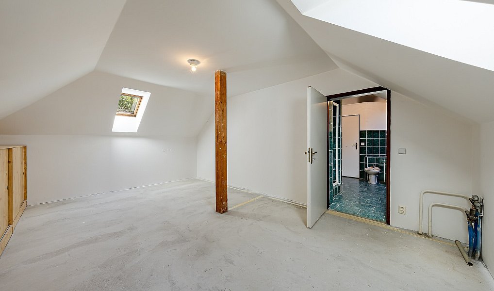 Prodej domu 184 m² s pozemkem 1 027 m², Uherské Hradiště – náhled fotky 30