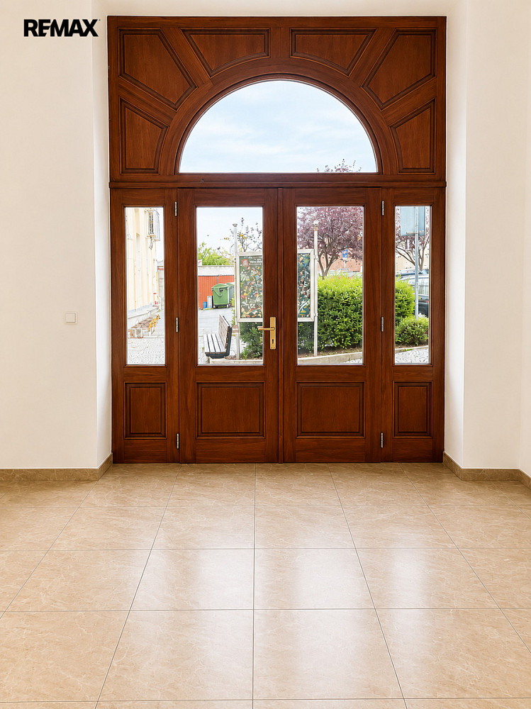 Pronájem obchodních prostor 30 m² — photo 3