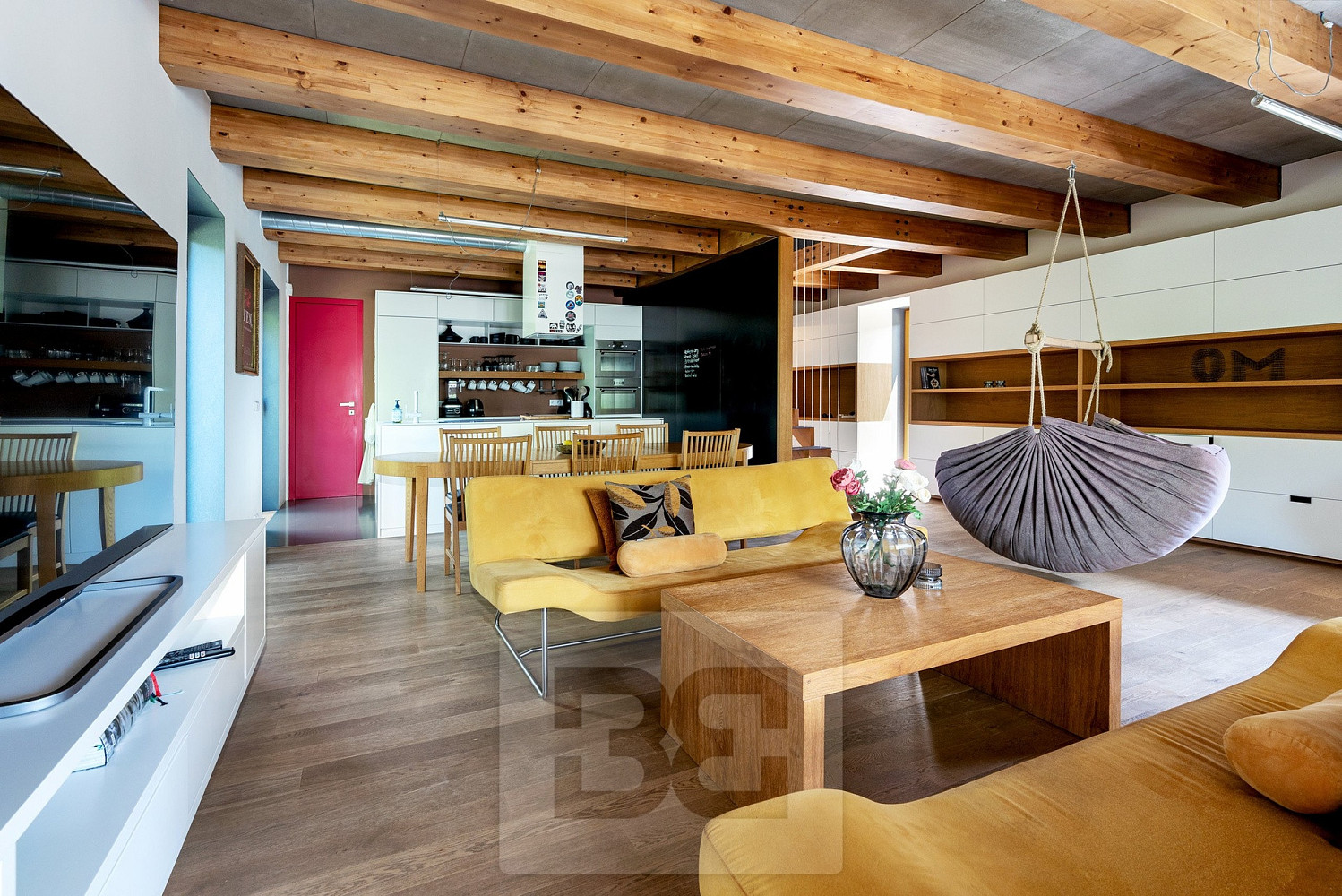 Prodej domu 201 m² s pozemkem 801 m² – fotografie 2