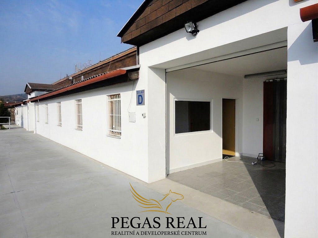 Pronájem skladovacích prostor 483 m²