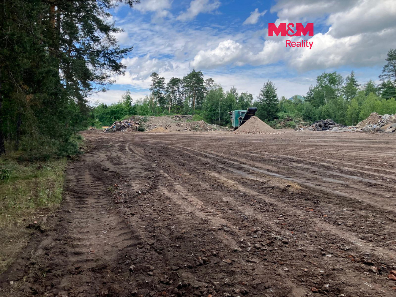 Prodej komerčního pozemku 8 120 m²