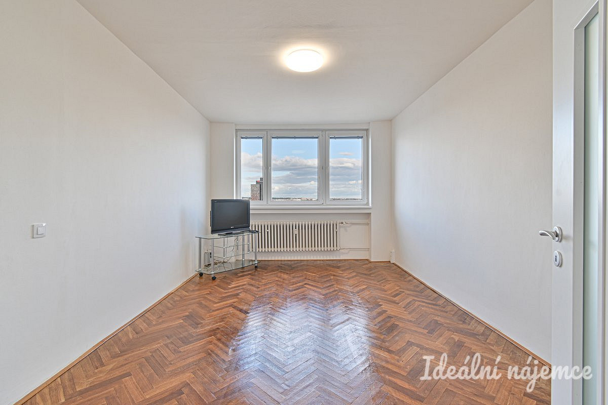 Pronájem bytu 3+1 68 m² – fotografie 4