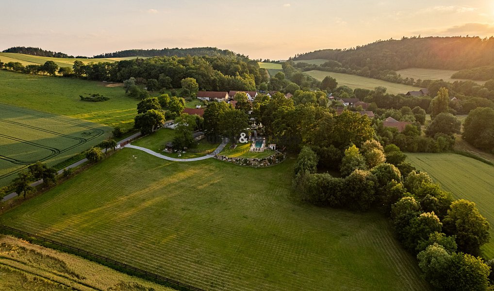 Prodej domu 1 079 m² s pozemkem 18 056 m², Netvořice – náhled fotky 27
