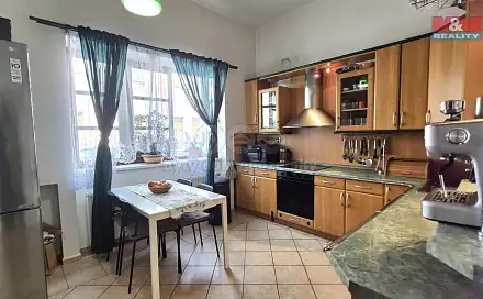 Prodej domu 240 m² s pozemkem 489 m², Štefánikova, Postoloprty, okres Louny