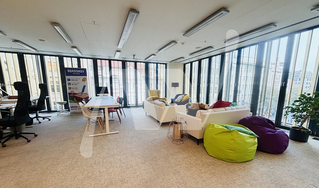 Pronájem kanceláře 353 m², Praha – náhled fotky 4
