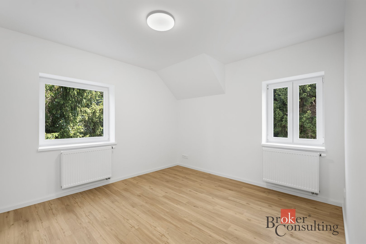 Pronájem bytu 3+1 79 m² – fotografie 3