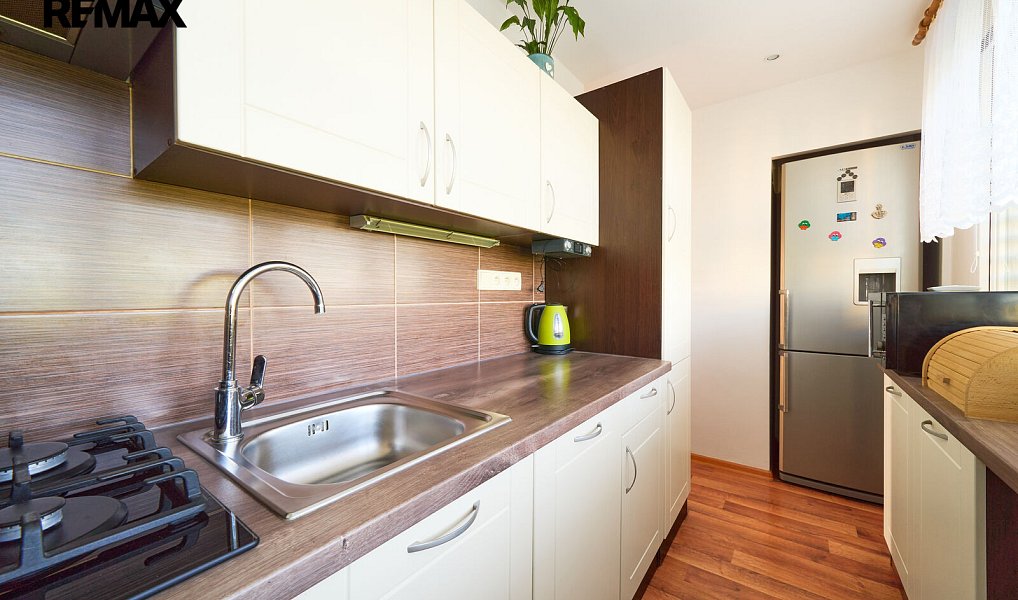 Prodej bytu 3+1 63 m², Hradec Králové – náhled fotky 2