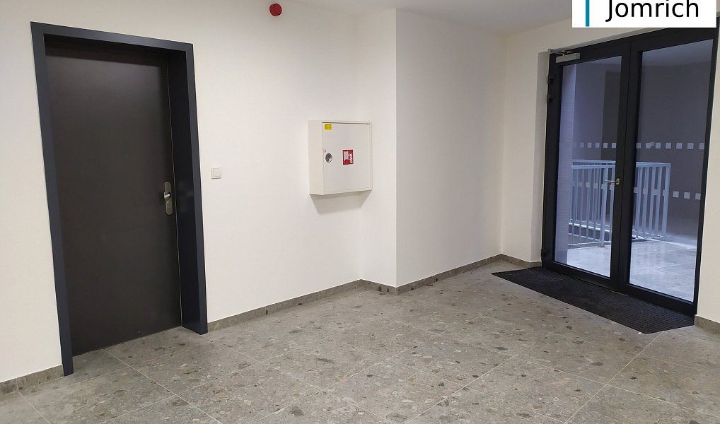 Pronájem bytu 2+kk 78 m², Turnov – náhled fotky 17