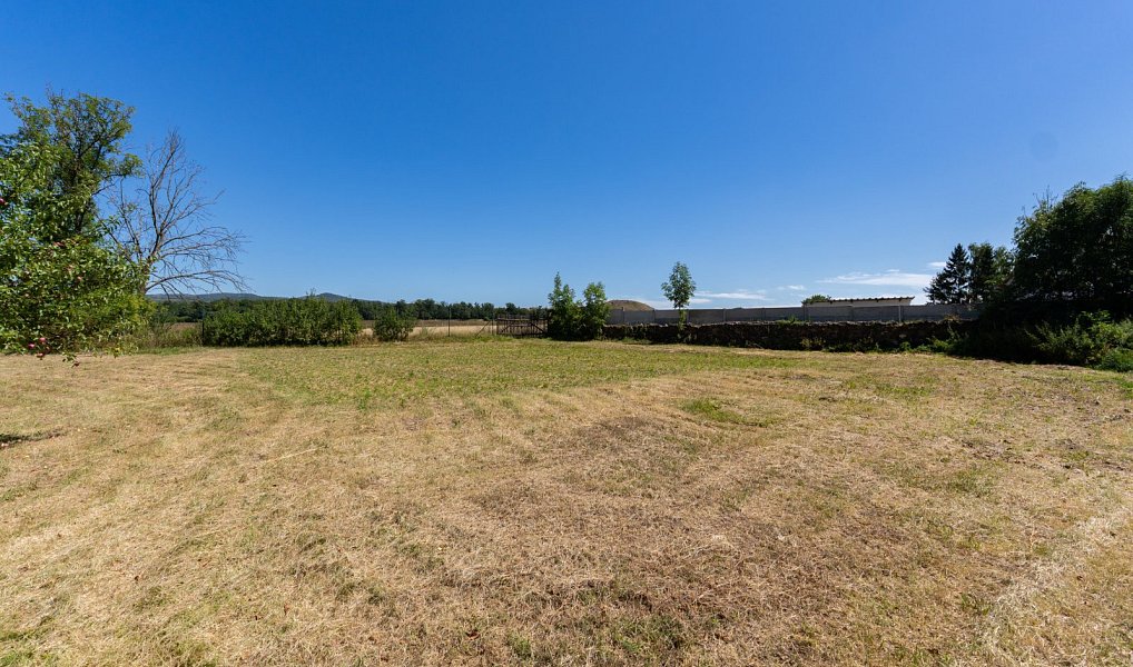 Prodej domu 140 m² s pozemkem 1 911 m², Měrunice – náhled fotky 27
