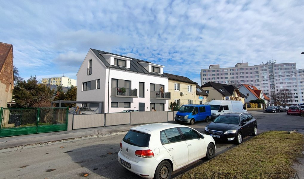 Prodej domu 112 m² s pozemkem 372 m², Praha – náhled fotky 4