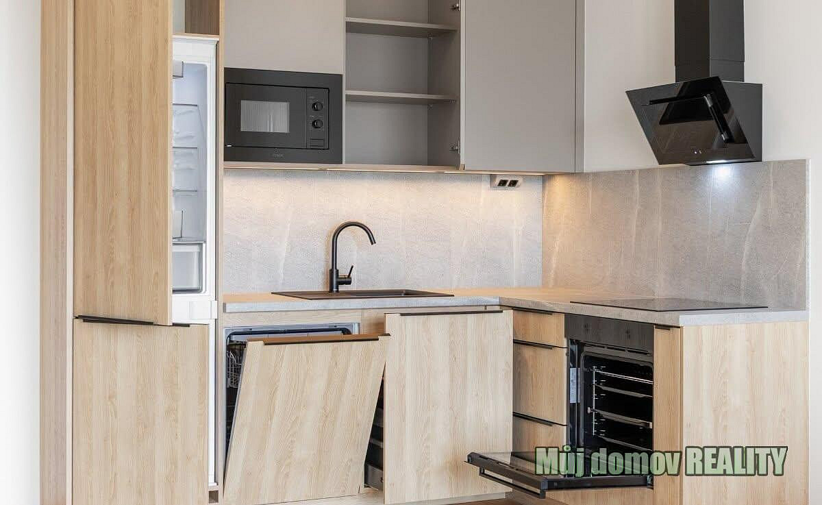 Pronájem bytu 1+kk 40 m² — photo 3