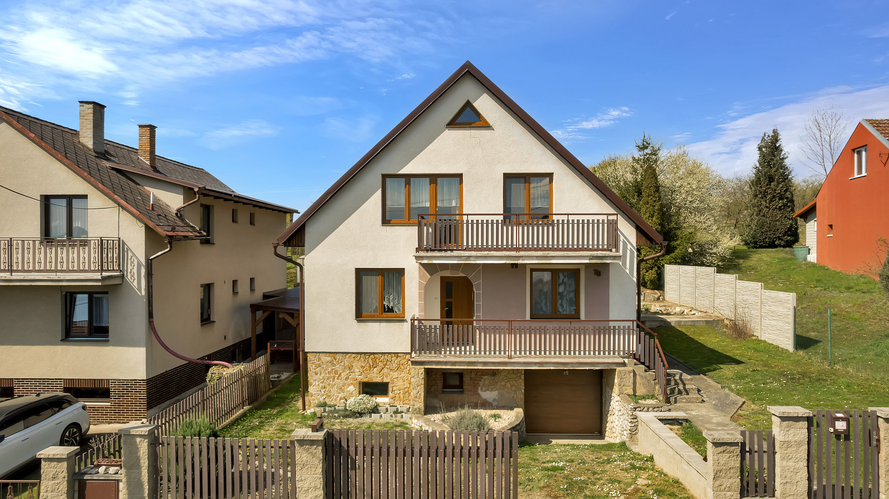 Prodej domu 193 m² s pozemkem 782 m²