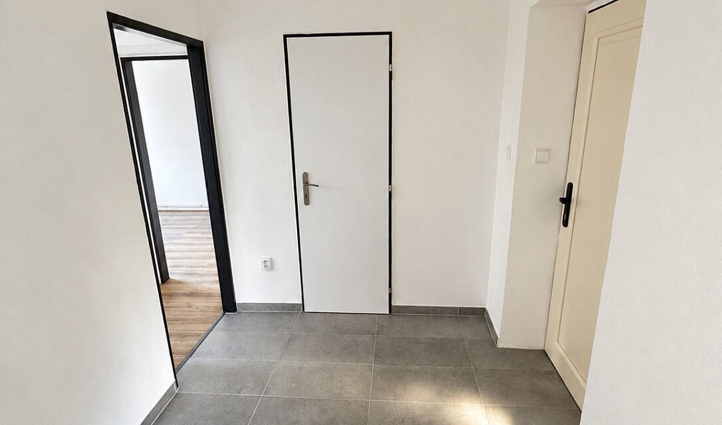 Pronájem bytu 2+1 41 m², Praha – náhled fotky 10