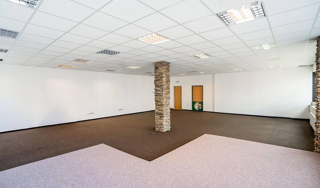 Prodej obchodních prostor 905 m², Vrchlabí – náhled fotky 9