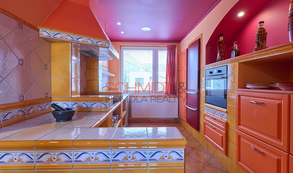 Prodej domu 437 m² s pozemkem 1 807 m², Hustopeče – náhled fotky 8