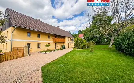 Prodej domu 200 m² s pozemkem 2 000 m², Býčkovice, okres Litoměřice
