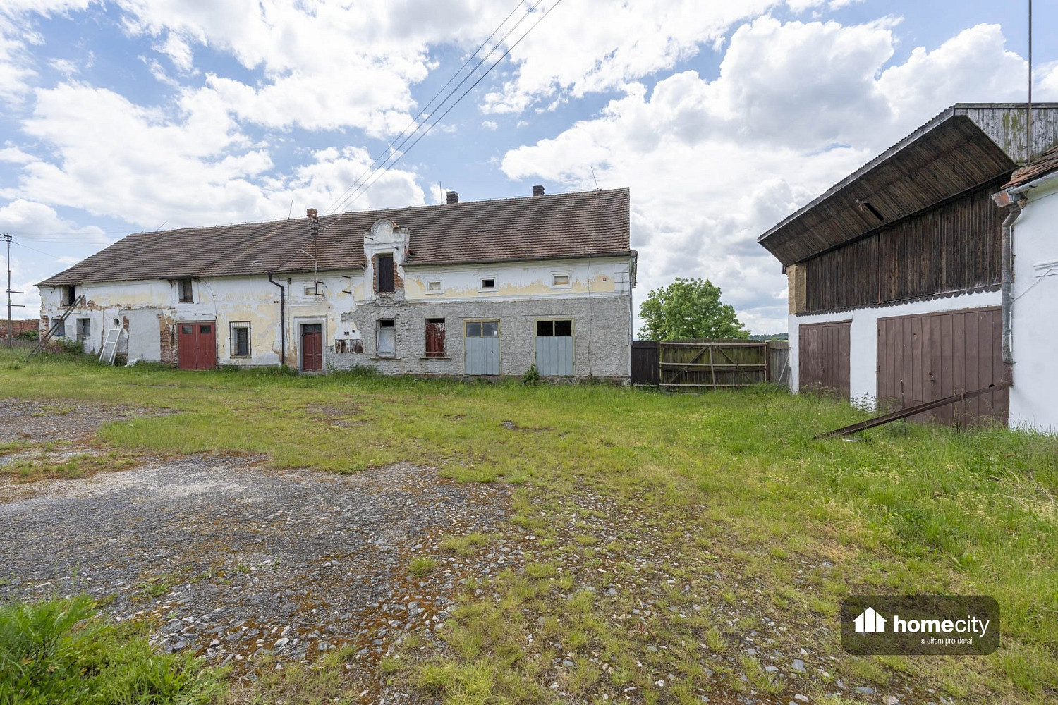 Prodej komerčního objektu (jiného typu) 1 300 m² – fotografie 4