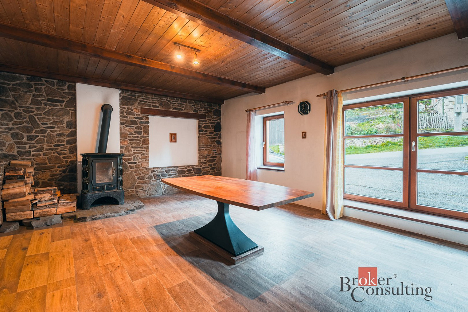 Prodej domu 223 m² s pozemkem 883 m² – fotografie 3