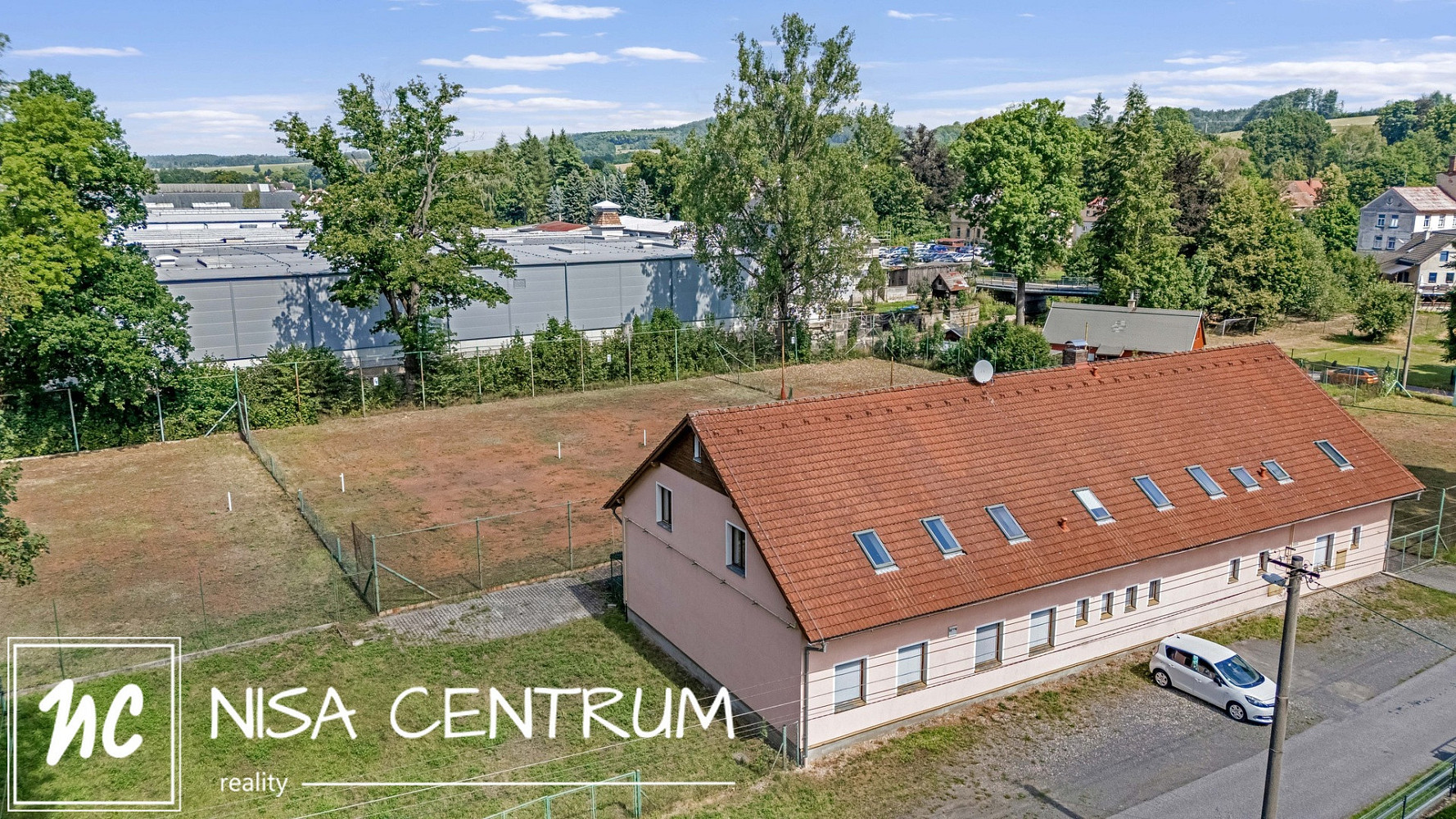 Prodej ubytovacího objektu 780 m² – fotografie 4