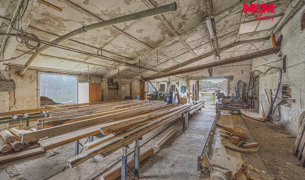 Prodej domu 3 835 m² s pozemkem 18 052 m², Žalany – náhled fotky 8