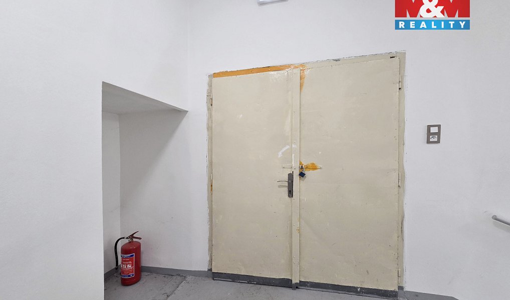 Pronájem obchodních prostor 157 m², Karlovy Vary – náhled fotky 11