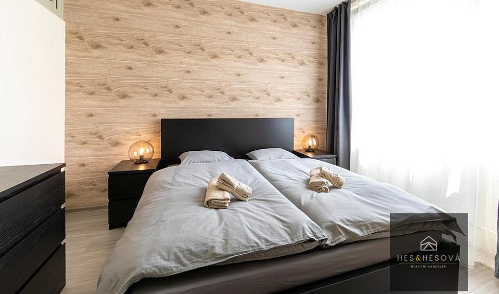 Prodej bytu 5+kk 124 m², Praha – náhled fotky 7