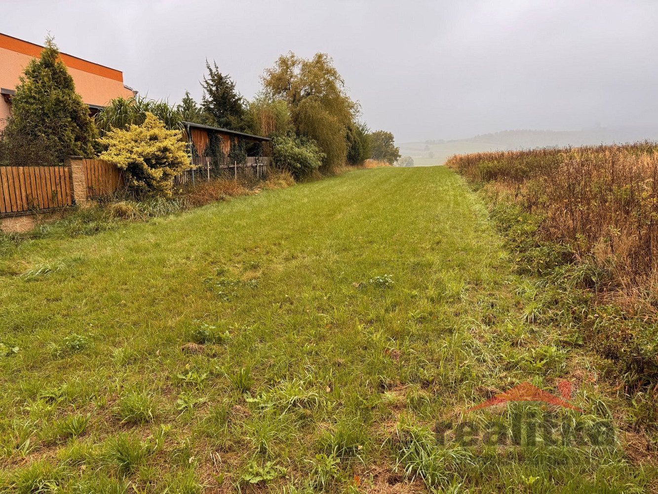 Prodej stavebního pozemku 721 m² – fotografie 4
