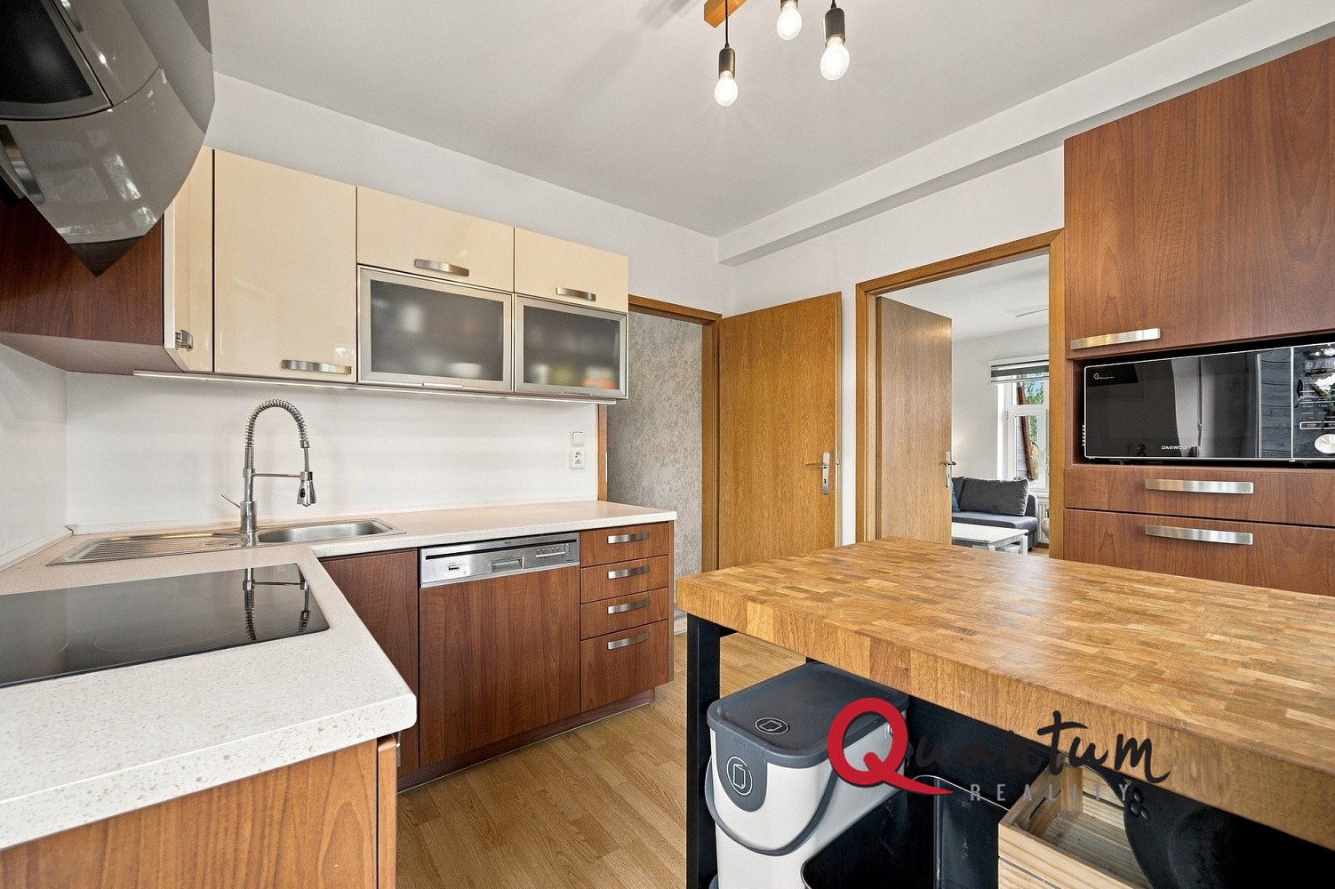 Prodej bytu 2+1 65 m² – fotografie 2