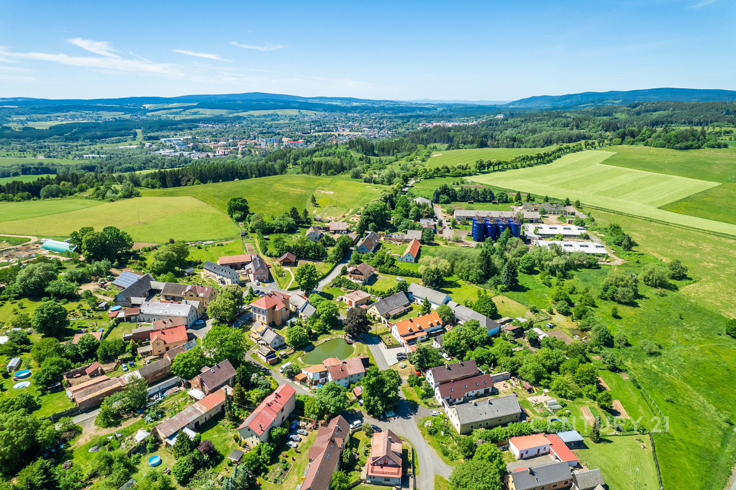 Prodej domu 158 m² s pozemkem 217 m² – fotografie 2