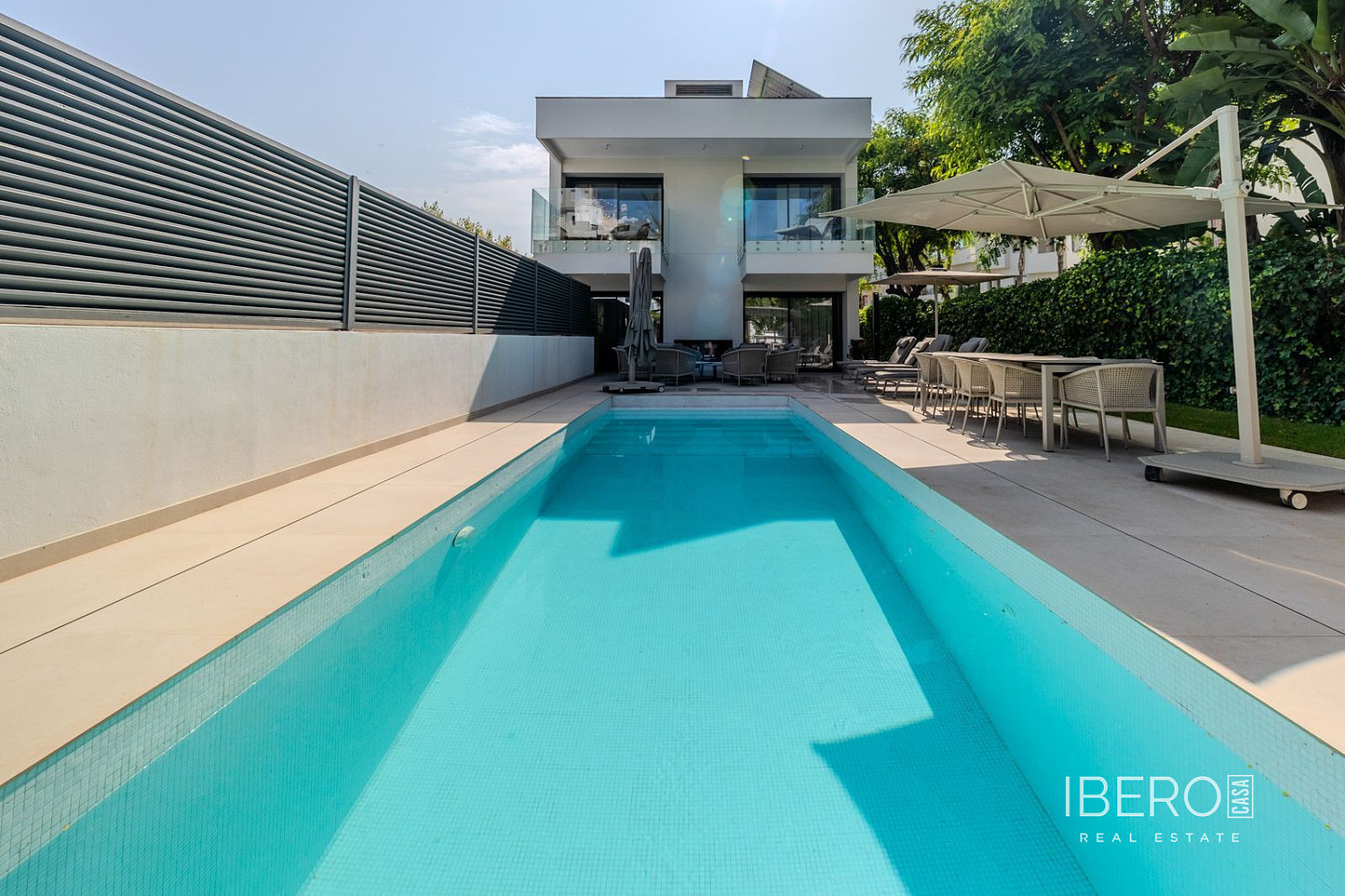Prodej domu 372 m² s pozemkem 387 m²