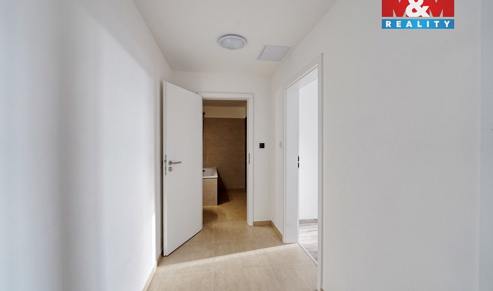 Pronájem bytu 2+kk 78 m², Plzeň – náhled fotky 12