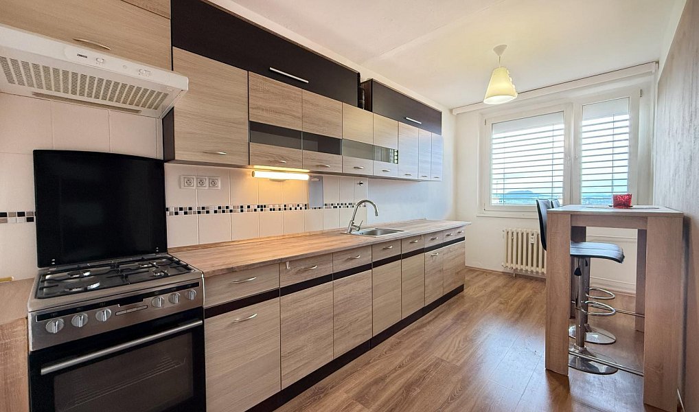 Prodej bytu 3+1 68 m², Krupka – náhled fotky 2