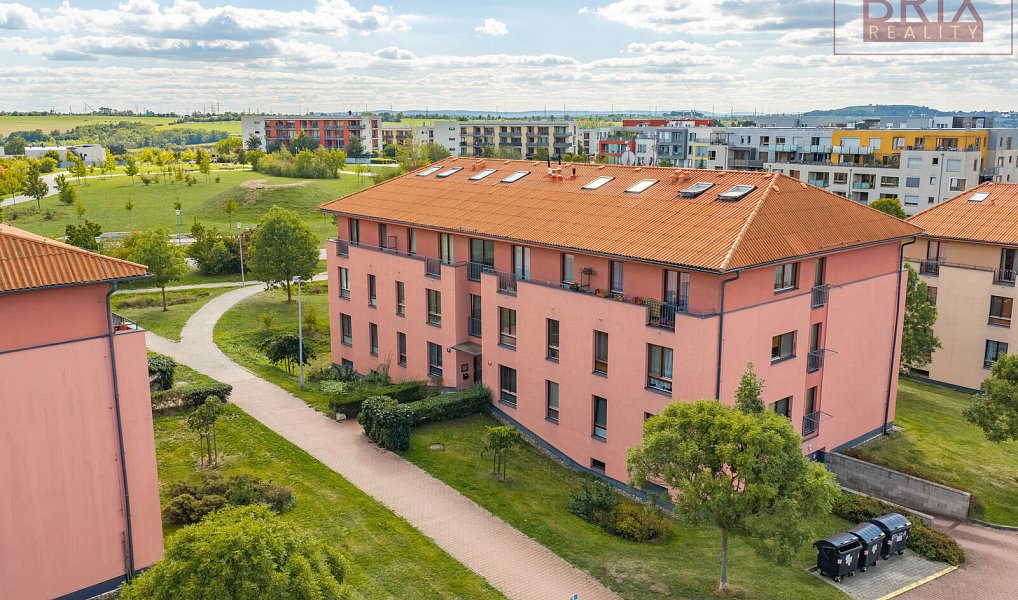 Prodej bytu 2+kk 42 m², Praha – náhled fotky 2