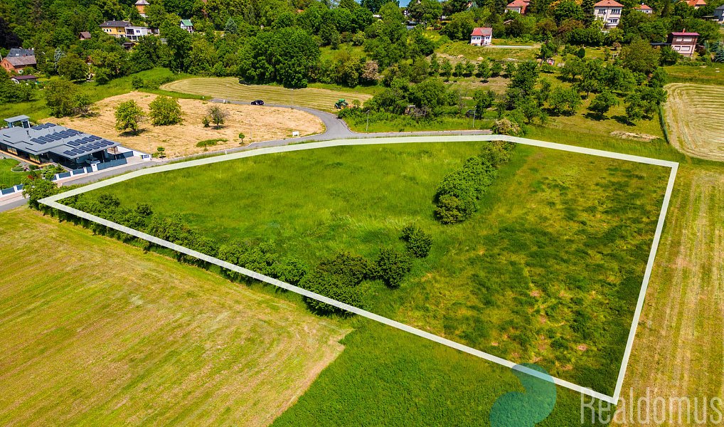 Prodej stavebního pozemku 6 111 m², Hradec Králové – náhled fotky 2