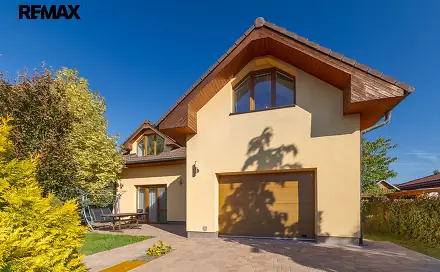 Prodej domu 187 m² s pozemkem 563 m², Na Zdolnici, Odolena Voda - Dolínek, okres Praha-východ