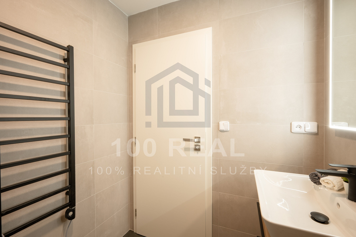 Pronájem bytu 1+kk 27 m² – další