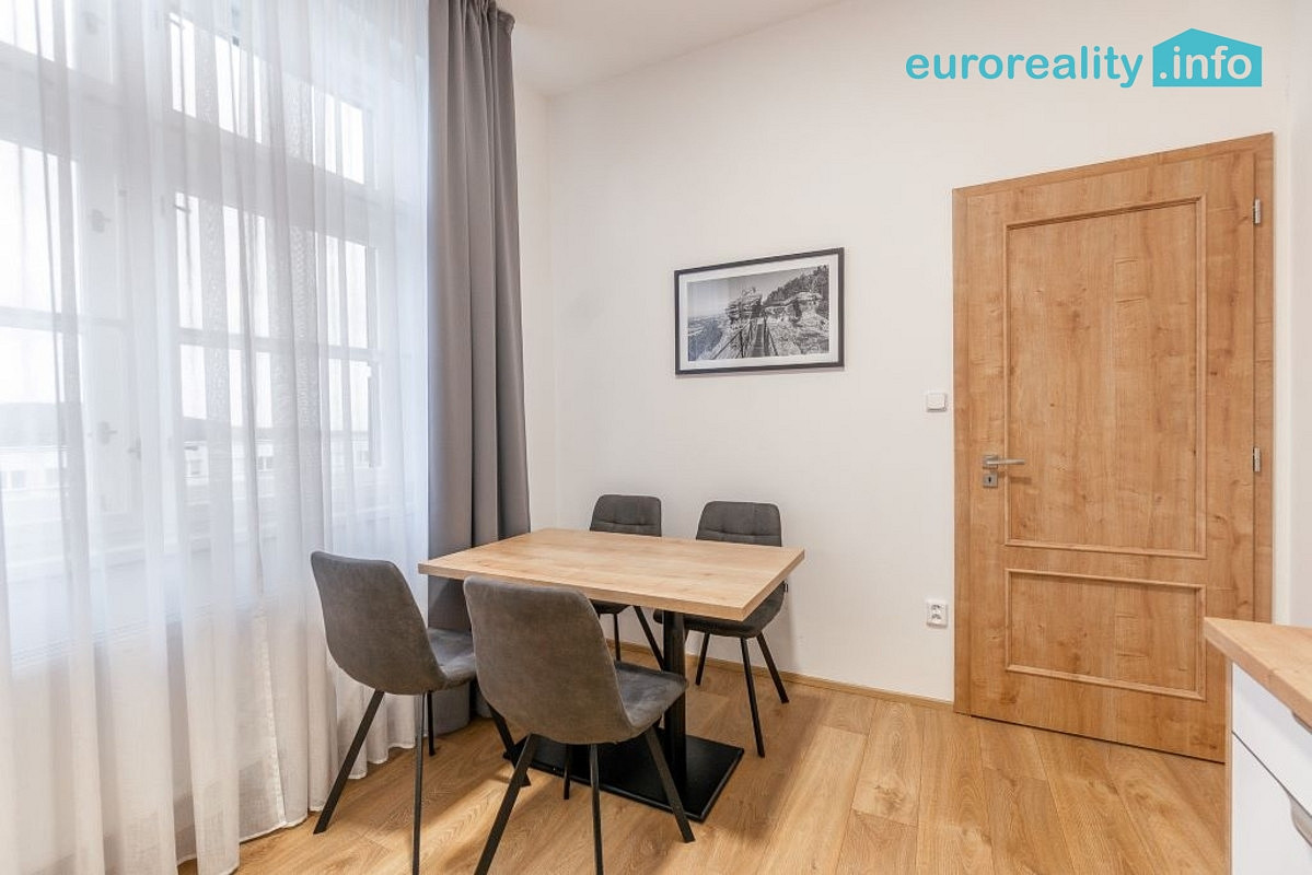 Pronájem bytu 2+1 69 m² – fotografie 2