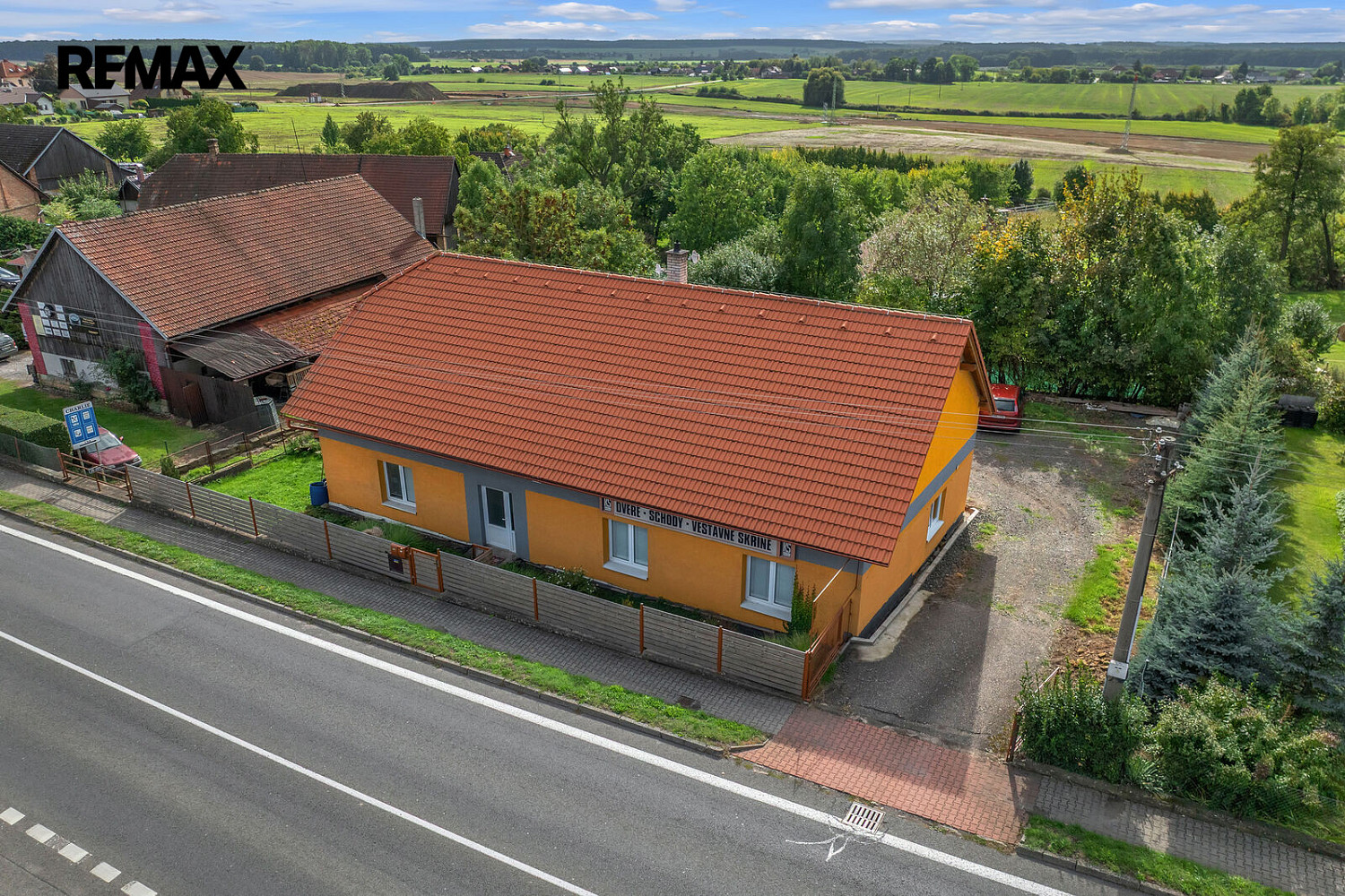 Prodej domu 130 m² s pozemkem 795 m² – fotografie 2