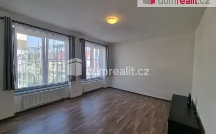 Pronájem bytu 1+kk 33 m², Václavská, Kolín - Kolín III