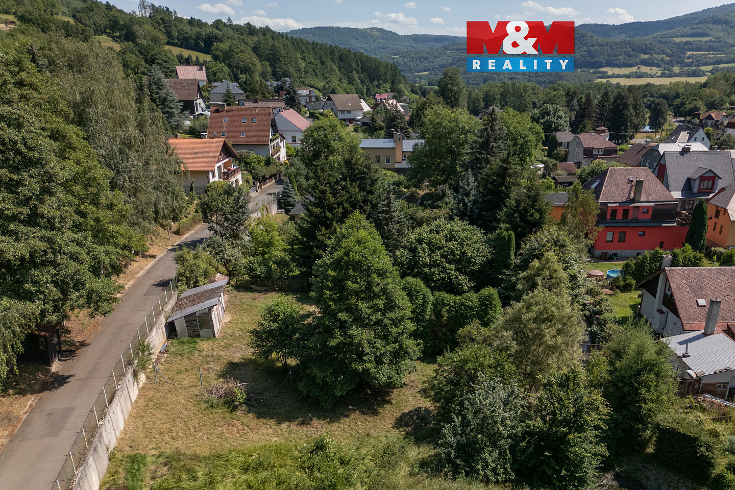 Prodej stavebního pozemku 876 m²
