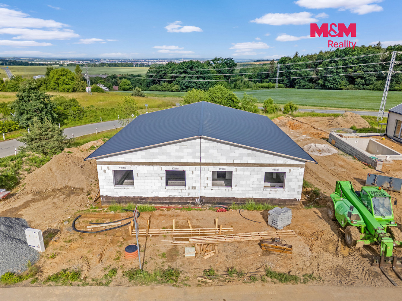 Prodej domu 100 m² s pozemkem 645 m² — photo 2