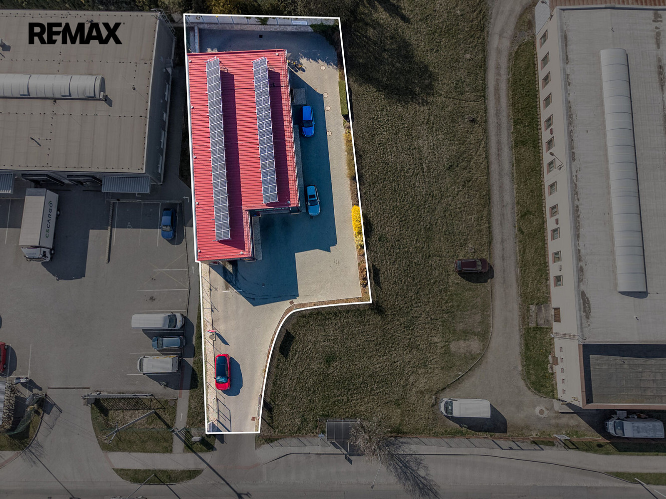 Prodej komerčního objektu (jiného typu) 297 m² – fotografie 2